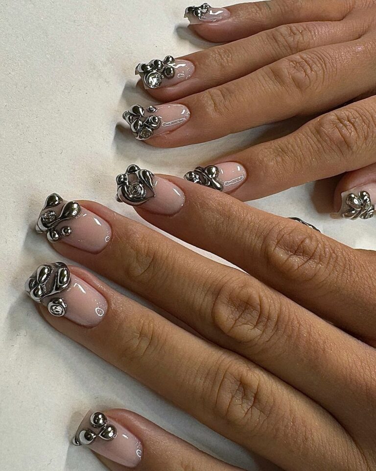 3D Silver Chrome Nails