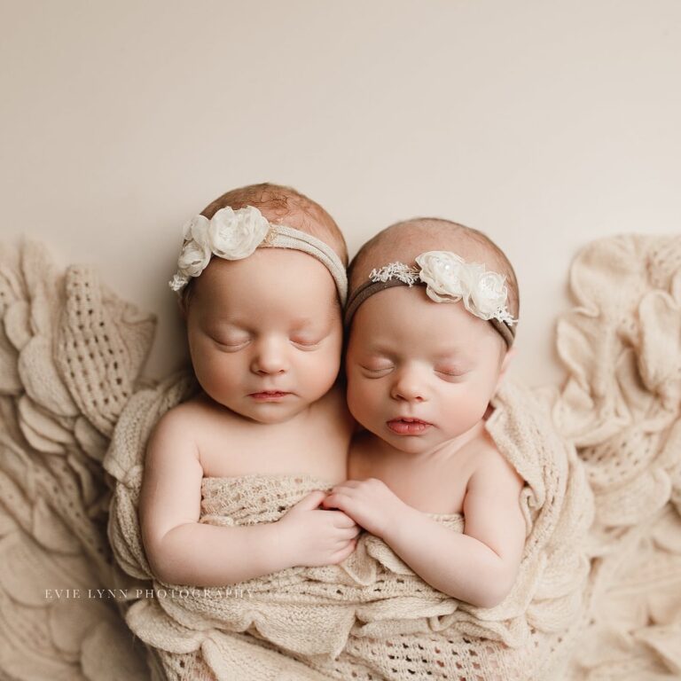 Twin Newborns